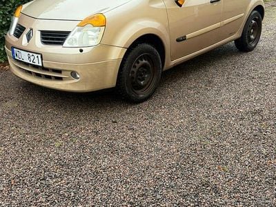 Begagnad 2005 Renault Modus Minibuss | 18 500 kr (Marknadspris)