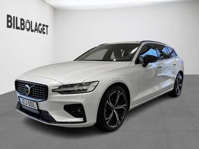 begagnad Volvo V60 B4 Diesel Plus Dark / Dragkrok / 360-kamera