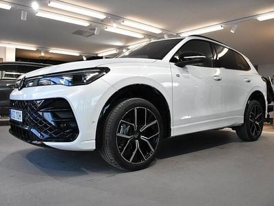 Vit Ny 2025 VW Tiguan R-line Edition SUV | 628 100 kr (Dyr)