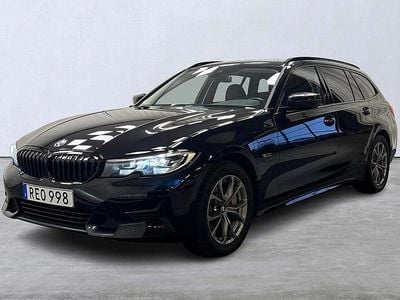 Svart Begagnad 2022 BMW 330e Sport Line Kombi | 255 000 kr (Superpris)