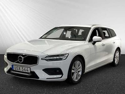 Vit Begagnad 2019 Volvo V60 Momentum Kombi | 249 500 kr (Marknadspris)