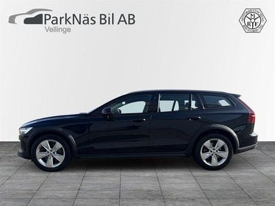 Begagnad Volvo V60 CC 197 HK (144 kW) 2021 Svart Kombi
