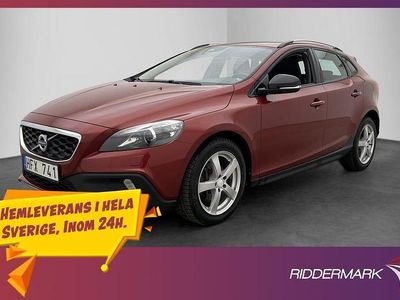 Röd Begagnad 2014 Volvo V40 CC Summum Kombi | 134 800 kr (Marknadspris)