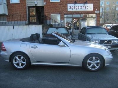 Begagnad Mercedes SLK230 197 HK (144 kW) 2004 Silver metallic Cab