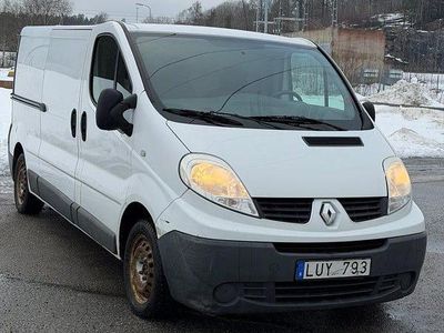 Vit Begagnad 2012 Renault Trafic Minibuss | 38 000 kr (Bra pris)
