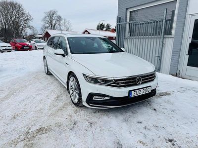 Begagnad VW Passat R-line 200 HK (147 kW) 2021 Vit Kombi