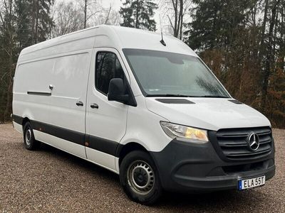 begagnad Mercedes Sprinter 319 CDI Skåp Aut 190hk RWD Drag 3,5T