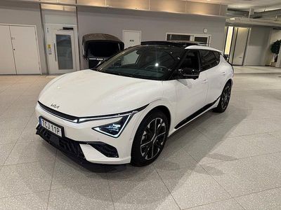 Vit Begagnad 2025 Kia EV6 GT-Line SUV | 579 900 kr (Dyr)