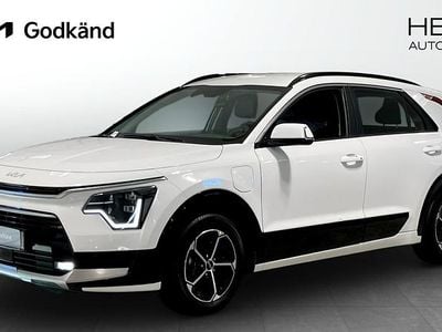 Vit (white) Begagnad 2024 Kia Niro SUV | 339 900 kr (Bra pris)