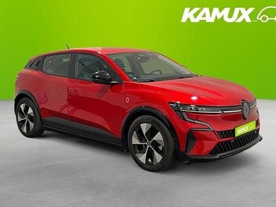 Begagnad Renault Mégane IV Equilibre 96 kW (131 HK) 2023 Röd