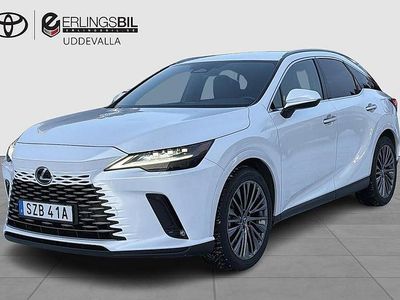 Vit Begagnad 2023 Lexus RX450h+ Executive Line SUV | 689 900 kr