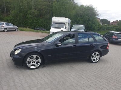Mercedes C180