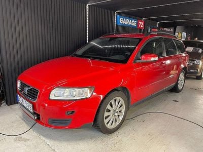 Röd Begagnad 2008 Volvo V50 Kinetic Kombi | 34 900 kr (Marknadspris)