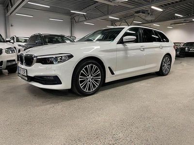 Vit Begagnad 2020 BMW 520 Sport Line Kombi | 289 900 kr (Marknadspris)