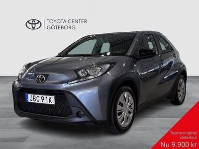Grå Begagnad 2024 Toyota Aygo X Play SUV | 164 900 kr (Bra pris)