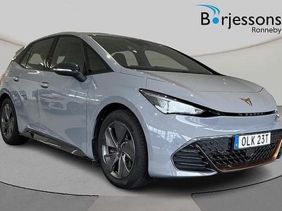 Ljusgrå Begagnad 2023 Cupra Born Halvkombi | 268 000 kr (Marknadspris)