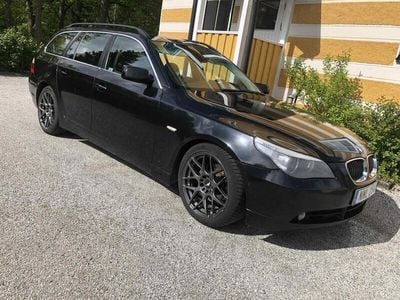 BMW 525