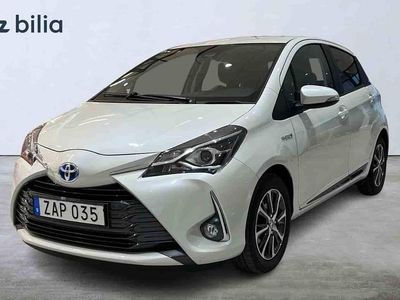 Begagnad Toyota Yaris Hybrid 2019 Grå Halvkombi