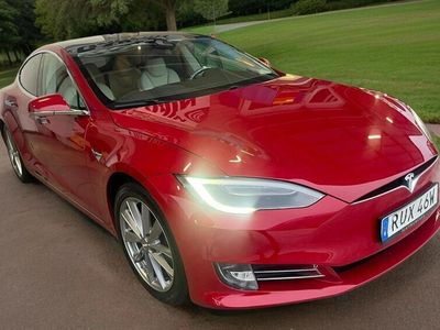 begagnad Tesla Model S Svensksåld 2019, endast 8399mil