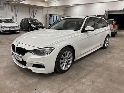 Vit Begagnad 2013 BMW 320 M Sport Kombi | 139 900 kr