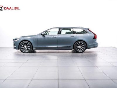 Grå Begagnad 2021 Volvo V90 Inscription Kombi | 369 700 kr (Marknadspris)