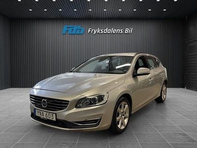 Silver Begagnad 2018 Volvo V60 Momentum Kombi | 159 000 kr (Bra pris)