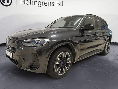 Grå Begagnad 2022 BMW iX3 M Sport SUV | 439 900 kr (Marknadspris)