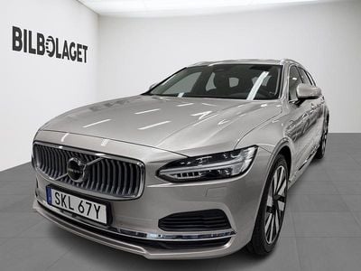 Ljusgrå Begagnad 2023 Volvo V90 Core Kombi | 439 800 kr (Marknadspris)