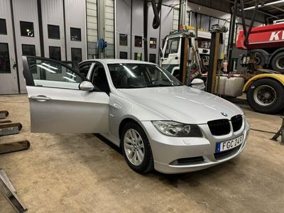 begagnad BMW 320 i Sedan Advantage, Comfort Euro 4