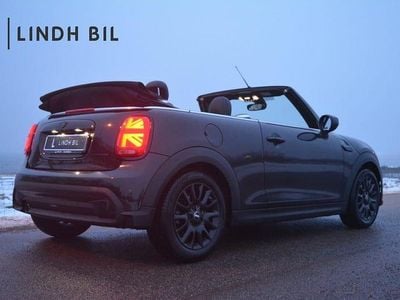 Begagnad Mini Cooper 136 HK (100 kW) 2023 Midnight schwarz metallic Halvkombi