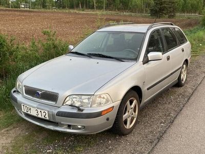 begagnad Volvo V40 1.8