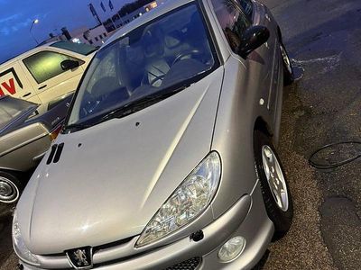 Begagnad 2004 Peugeot 206 Halvkombi | 25 000 kr (Marknadspris)