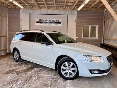 Vit Begagnad 2015 Volvo V70 Momentum Kombi | 104 900 kr (Superpris)