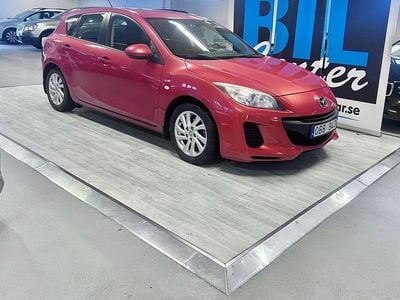Begagnad Mazda 3 Inclusive 116 HK (85 kW) 2011 Röd Halvkombi