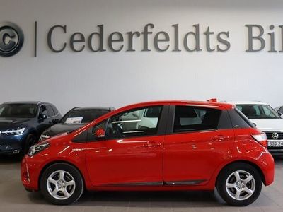 begagnad Toyota Yaris Hybrid e-CVT Y20 Euro 6 Kamera Värmare S&V-hjul