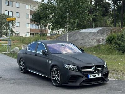 Mercedes E200