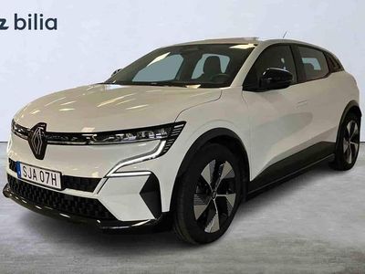 Vit Begagnad 2023 Renault Mégane IV Halvkombi | 219 900 kr