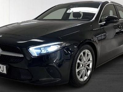 Svart Begagnad 2019 Mercedes A180 | 210 000 kr (Bra pris)
