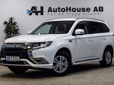 begagnad Mitsubishi Outlander P-HEV 2.4 Hybrid 4WD Bränslevärmare Drag 2020, SUV