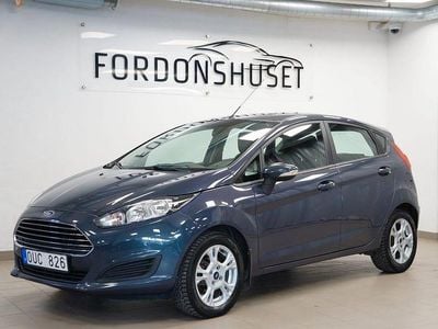 Grå Begagnad 2013 Ford Fiesta Trend Halvkombi | 69 900 kr (Lite dyr)