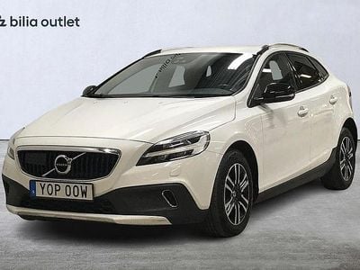 Vit Begagnad 2019 Volvo V40 CC Kombi | 184 900 kr (Marknadspris)