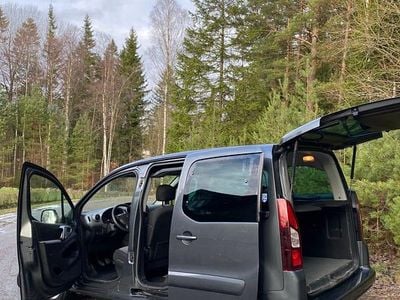 Begagnad 2015 Peugeot Partner Tepee Minibuss | 95 000 kr (Lite dyr)
