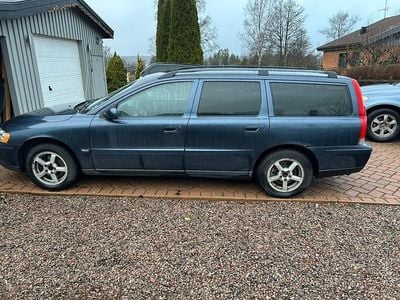 Begagnad 2006 Volvo V70 Kombi | 23 000 kr (Marknadspris)