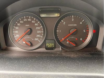 Volvo V50