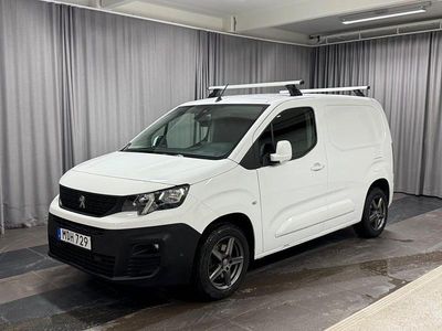 Vit Begagnad 2019 Peugeot Partner Minibuss | 168 625 kr (Dyr)