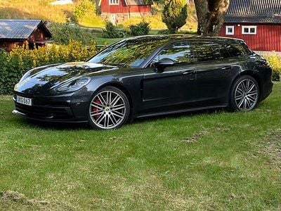 Volcano grey metallic Begagnad 2018 Porsche Panamera Sport Turismo Kombi | 530 000 kr
