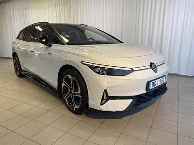 Vit Begagnad 2025 VW ID.7 GTX Kombi | 628 000 kr (Lite dyr)