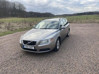 begagnad Volvo V70 2.4D Kinetic Euro 4