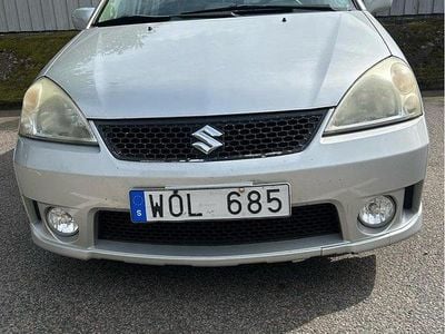Suzuki Liana