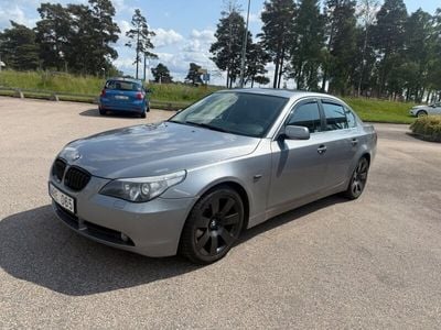 BMW 523